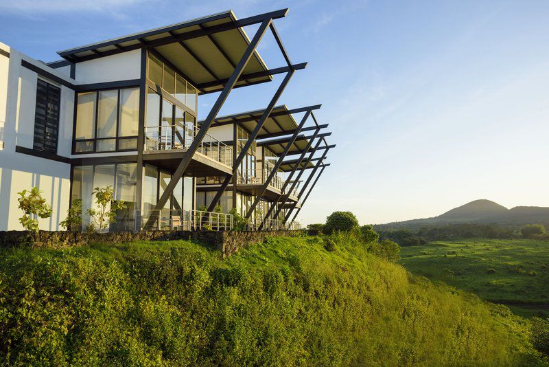 Pikaia Lodge Santa Cruz Island エクステリア 写真