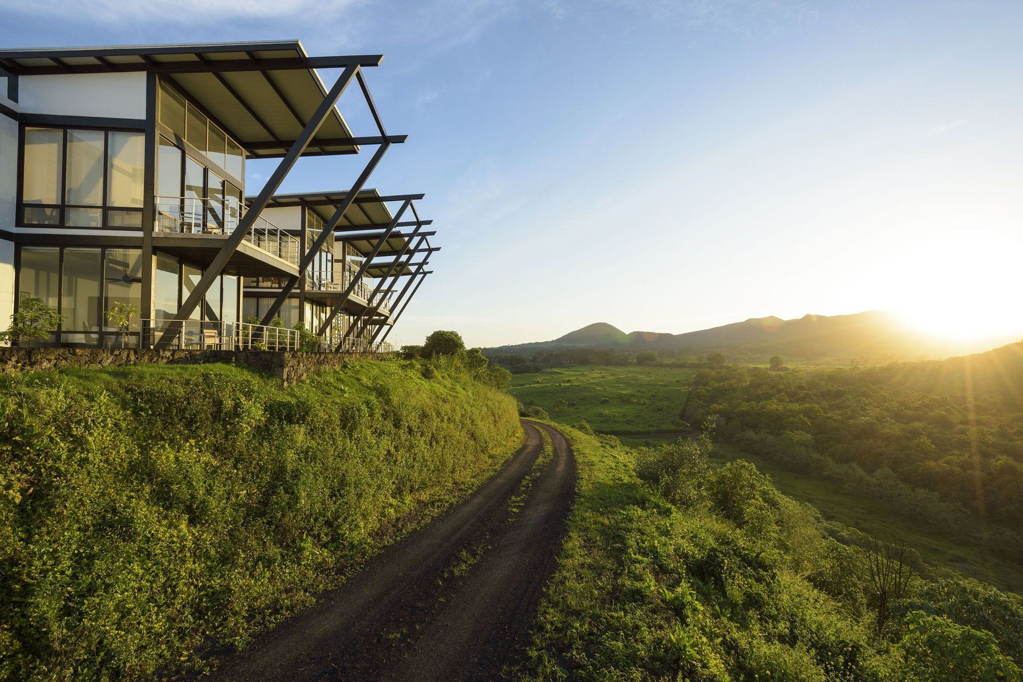 Pikaia Lodge Santa Cruz Island エクステリア 写真